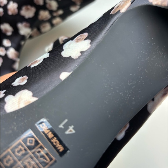 Floral Black Ankle Boots - Picture 2 of 2